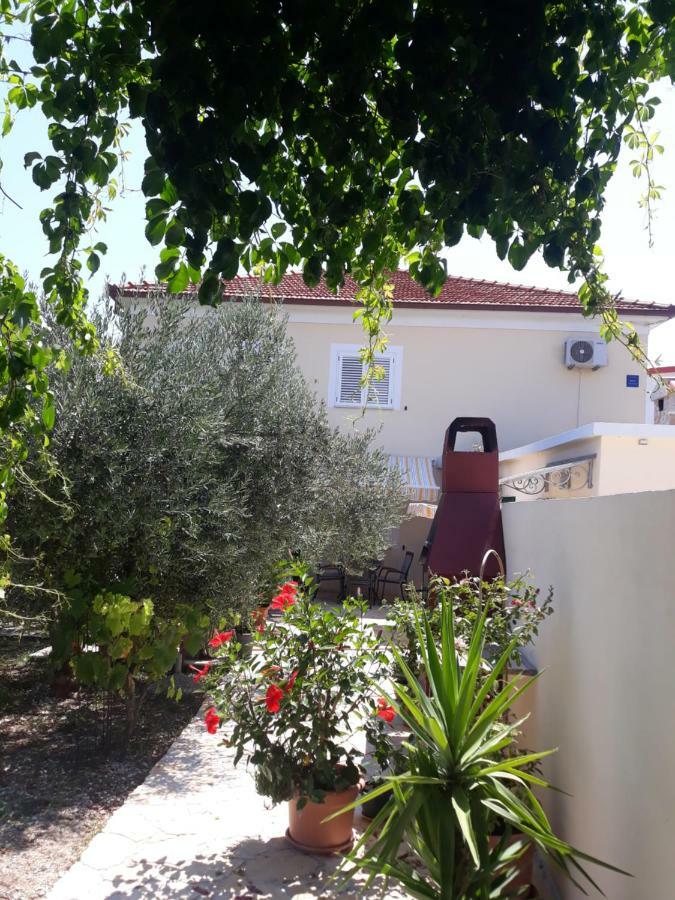 Apartment Mira Trogir Extérieur photo